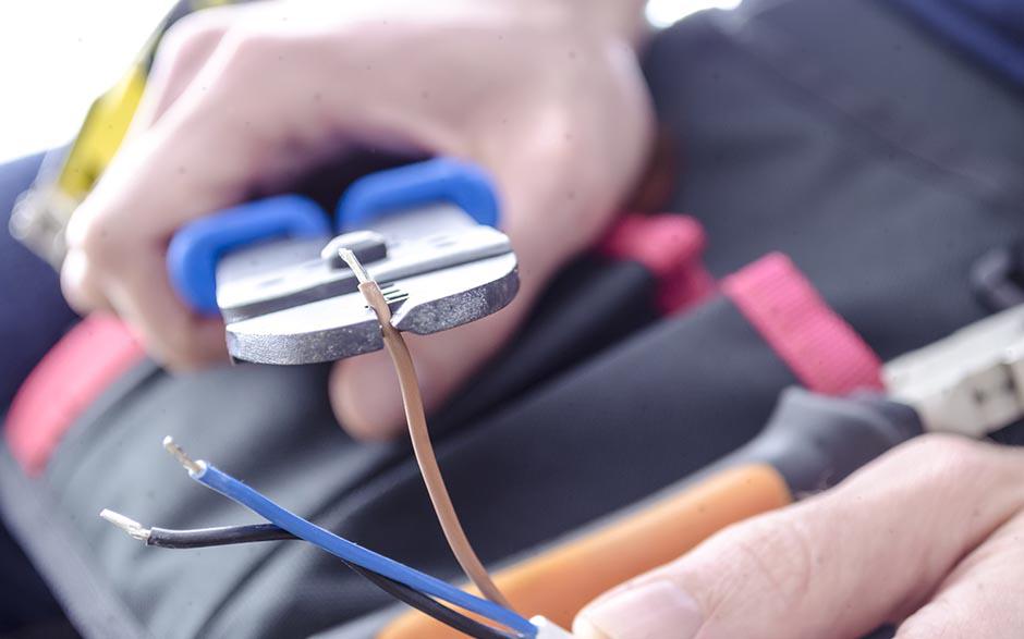 cherche électricien Provins